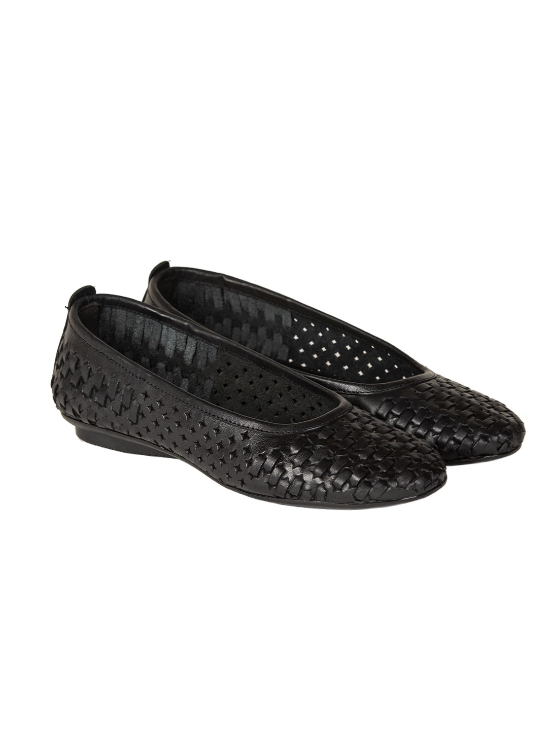 Buy Von Wellx Germany Comfort Daze Casual Black Shoes Online in Doha