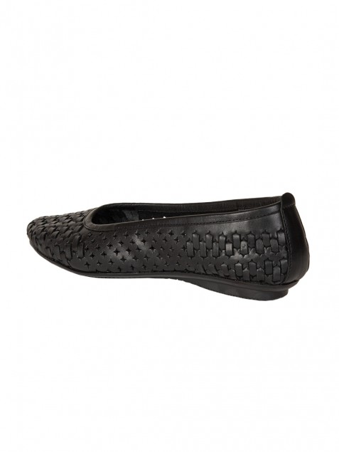 Buy Von Wellx Germany Comfort Daze Casual Black Shoes Online in Hyderabad